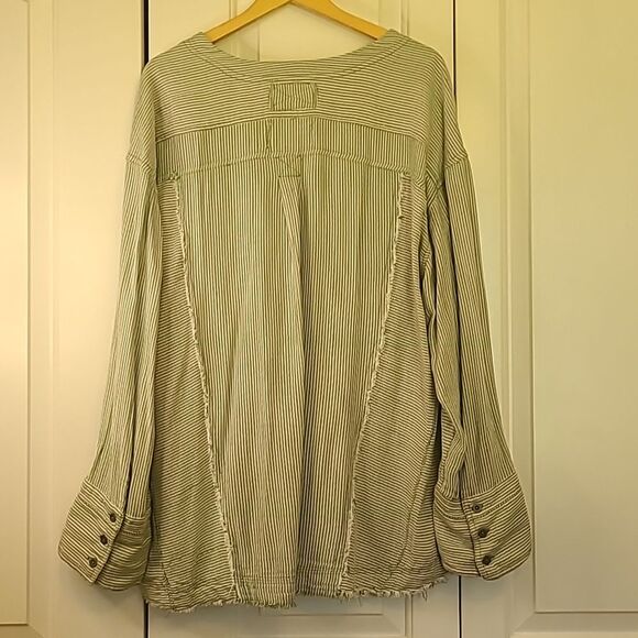 We The Free By The Shore Shirt Olive Combo Size L - Picture 7 of 13